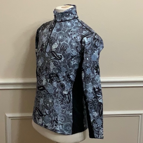 PMX ZIP MOCK NECK TOP- Black/Blue Floral Print - Picture 5 of 11